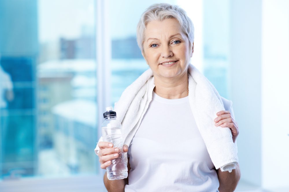 ¿Cómo actúa el agua alcalina en la salud de nuestros huesos?